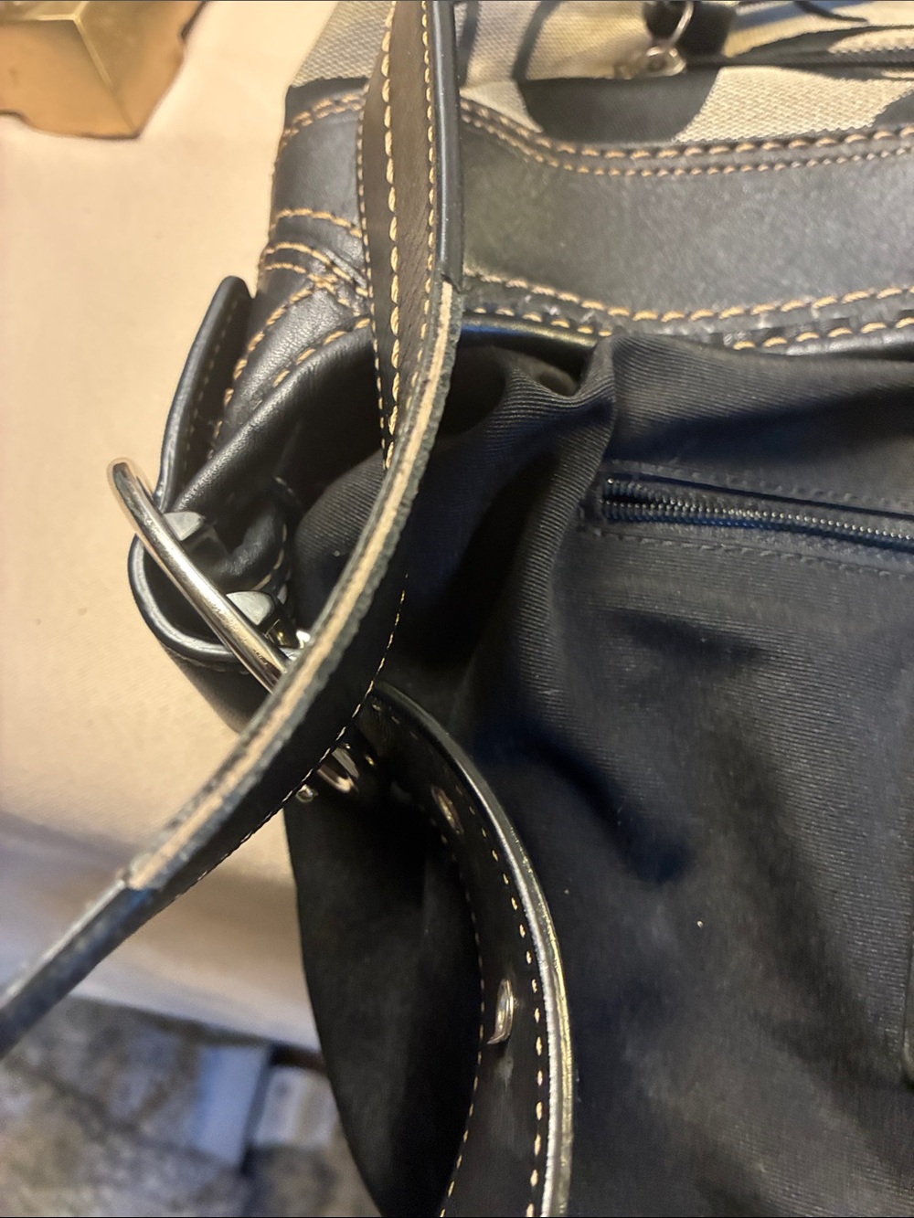 Genuine Y2K  Coach  Canvas Bleeker Bucket Black & Tan $75 ! 🔔🔔 - Picture 16 of 16